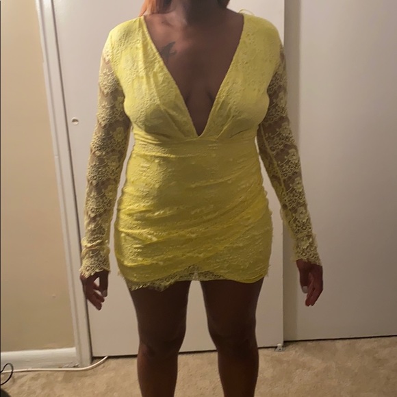 Dress - Picture 3 of 4